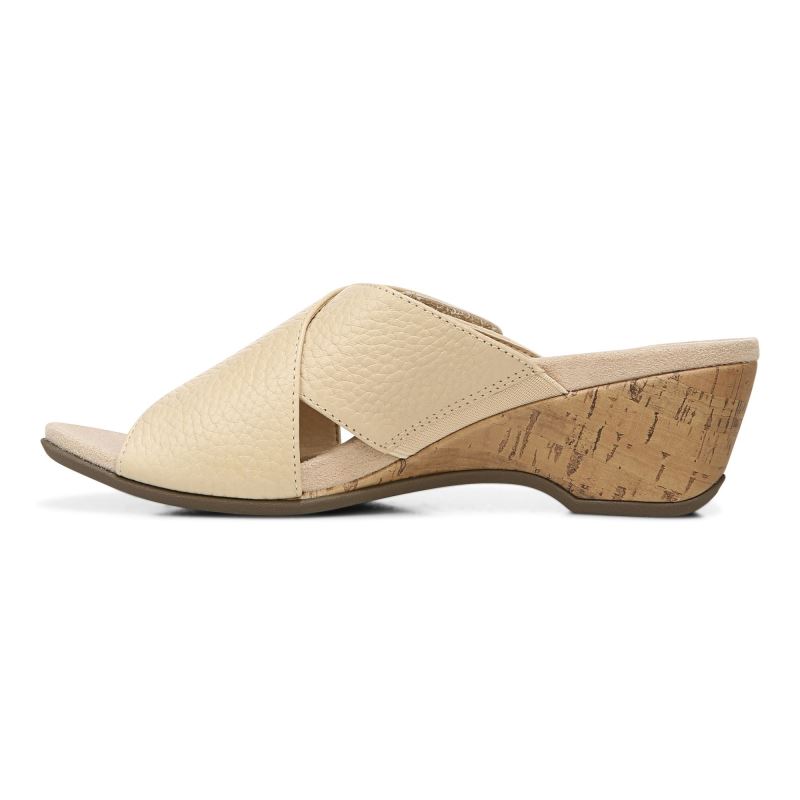 Vionic Leticia Kilklack Sandal Beige | 2zEze68T